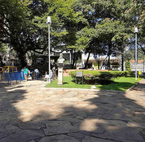 Praça Marília de Dirceu Bairro Lourdes